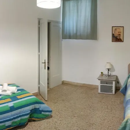 Guest house Beneath The Castle *